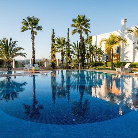 Portimao Elegant House With Pool By Homing Villa Exterior photo