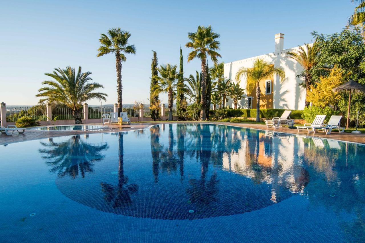 Portimao Elegant House With Pool By Homing Villa Exterior photo